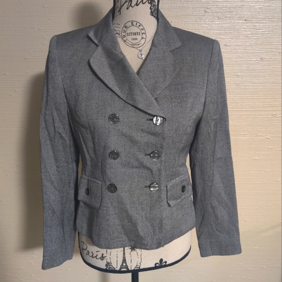 Le Suit Gray Suit business casual office work career Jacket/ Blazer (4P) (2/$15) - Picture 1 of 9